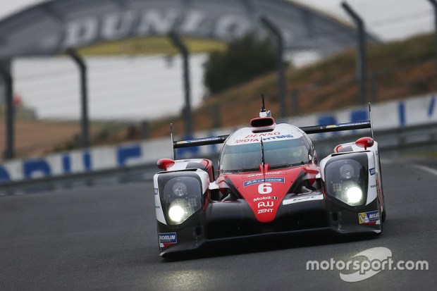 lemans-24-hours-of-le-mans-test-day-2016-6-toyota-racing-toyota-ts050-hybrid-stephane-sarr