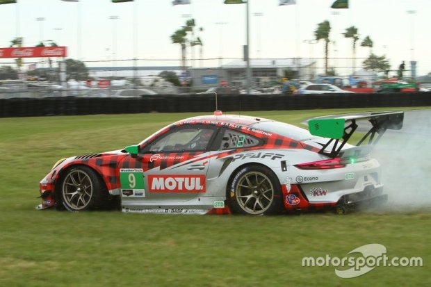 9-pfaff-motorsports-porsche-91-1-4